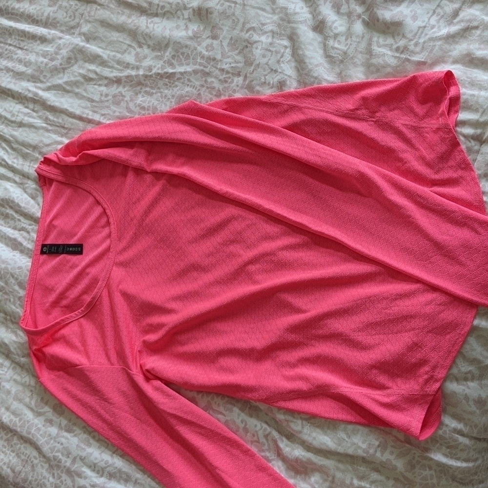Textured light weight long sleeve shirt